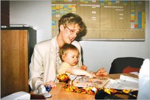 Im ersten Büro in der Goerdeler Str., die ganze Familie wird mit einbezogen.